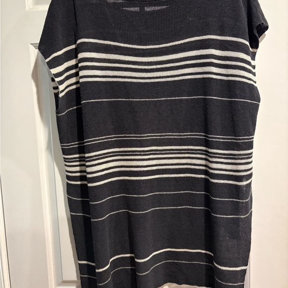 Eileen Fisher Graphite/Bone Fine Organic Linen Crepe top sz M - Picture 3 of 5
